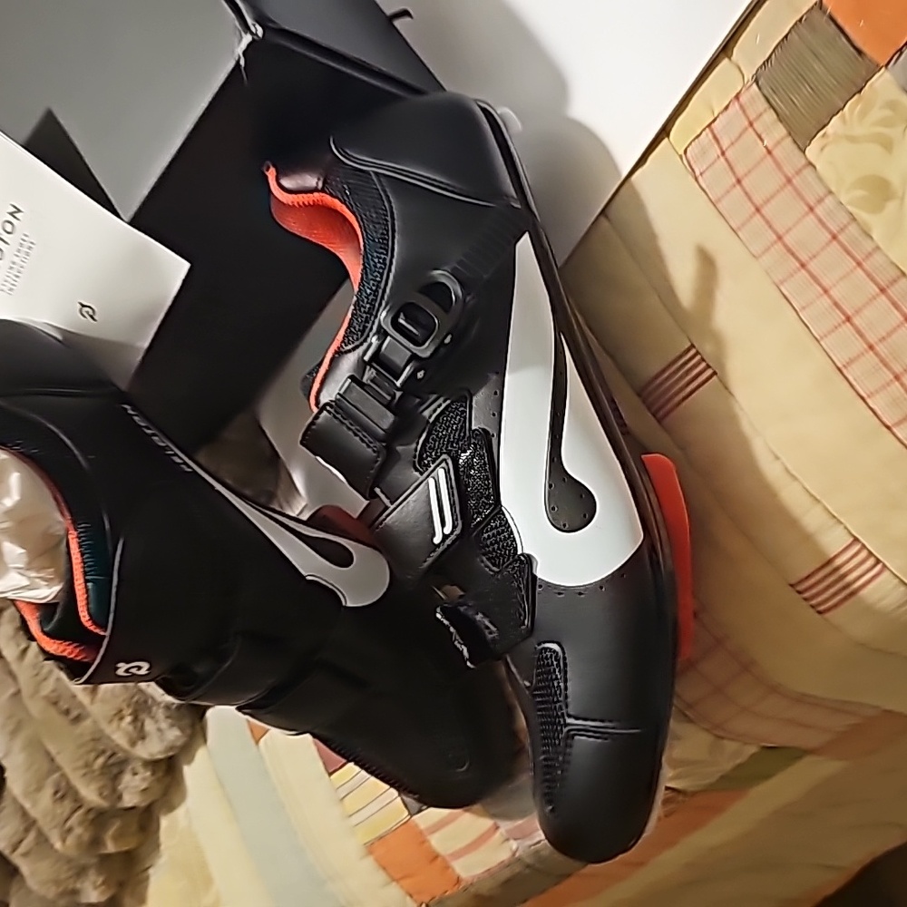 Peloton cycling shoes..never worn..they do have the cleats on them..